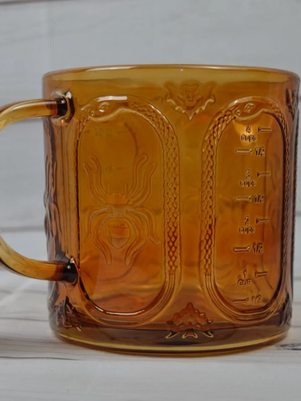 CWC Cook With Color Amber Halloween Glass Viral Measuring Cup 32oz Spiders NWT